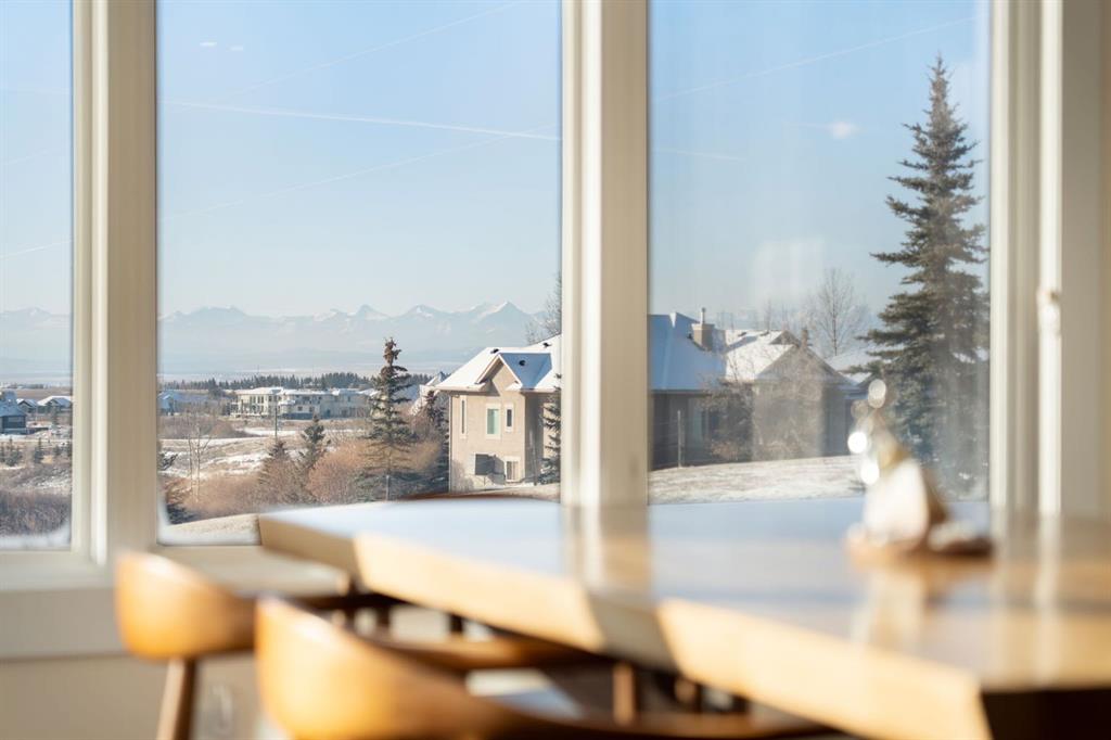 22 Bearspaw Summit Place