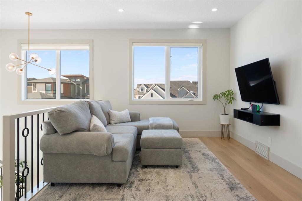 73 Waters Edge Gardens