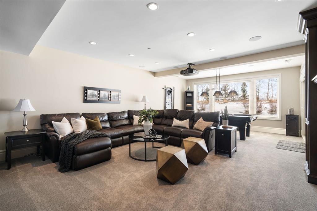 107 Willow Creek Summit