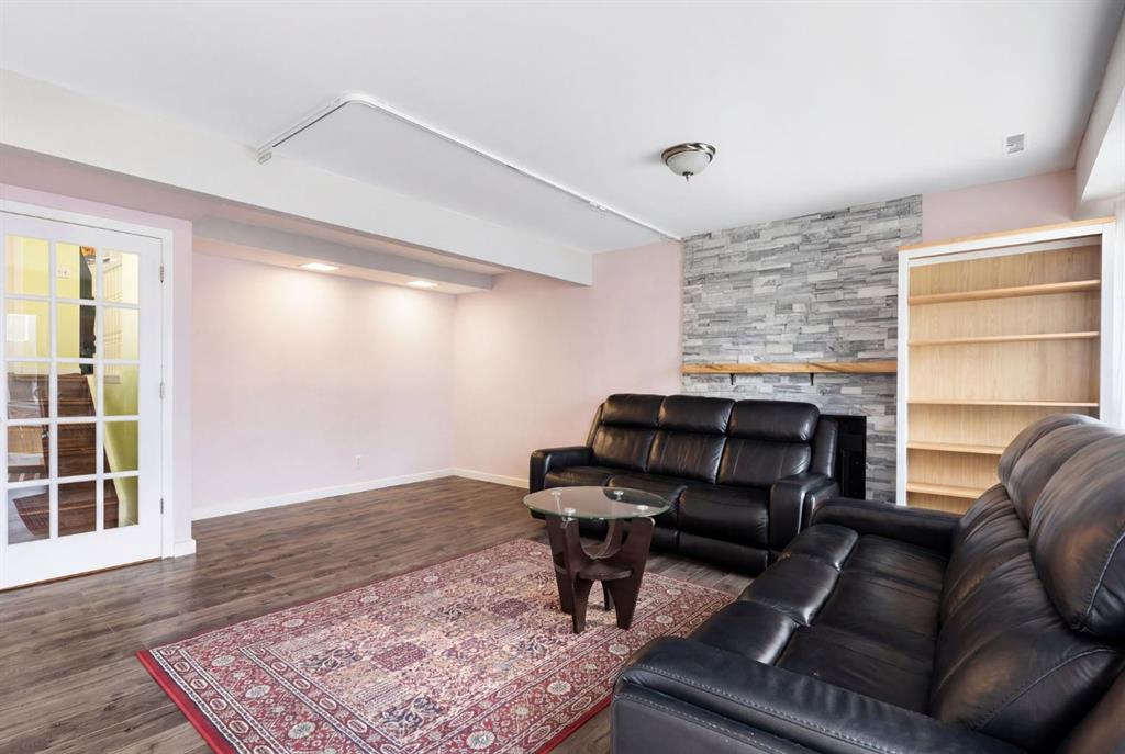 8 Hawkfield Crescent NW