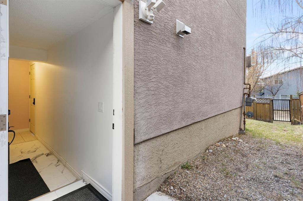 8 Hawkfield Crescent NW