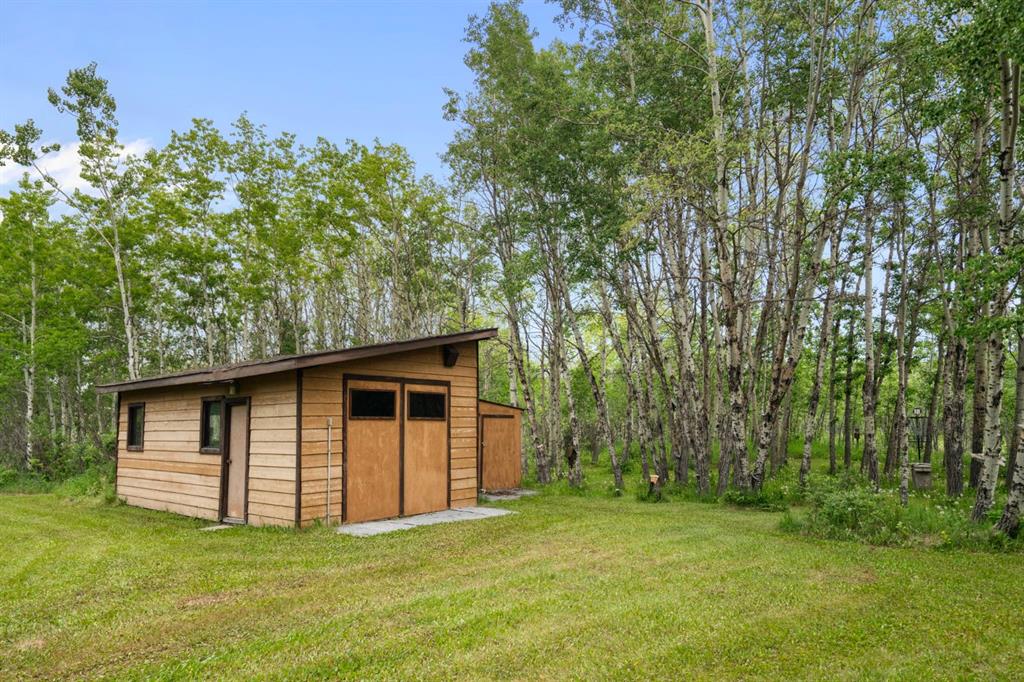 39 Bearspaw Ridge Crescent