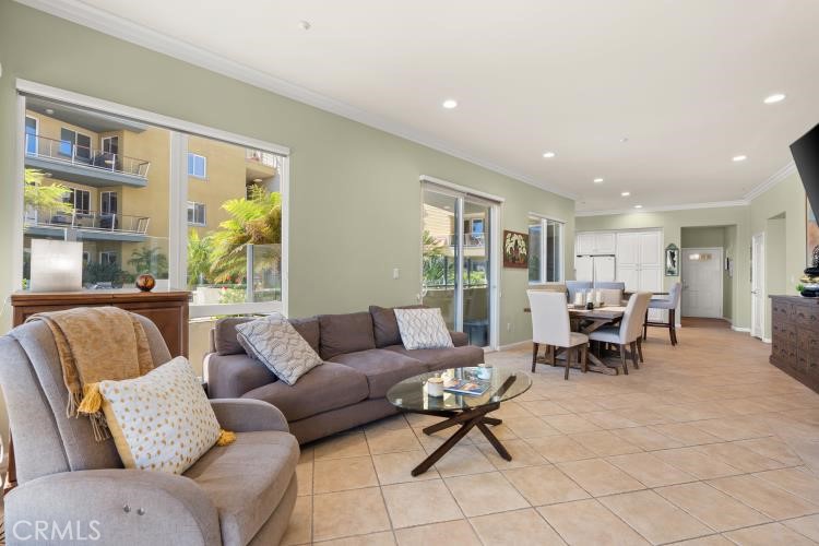 1400 E Ocean Boulevard 2111