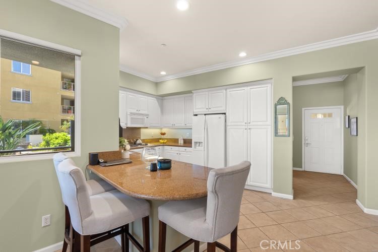 1400 E Ocean Boulevard 2111