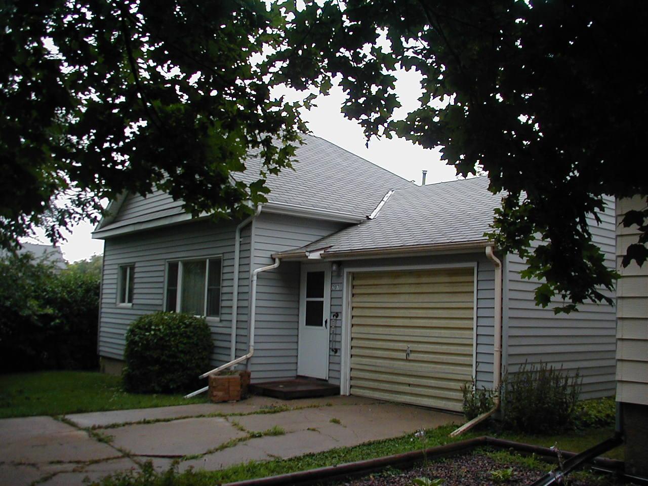 207 Walnut