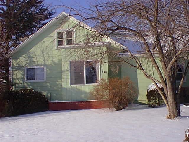 910 3rd