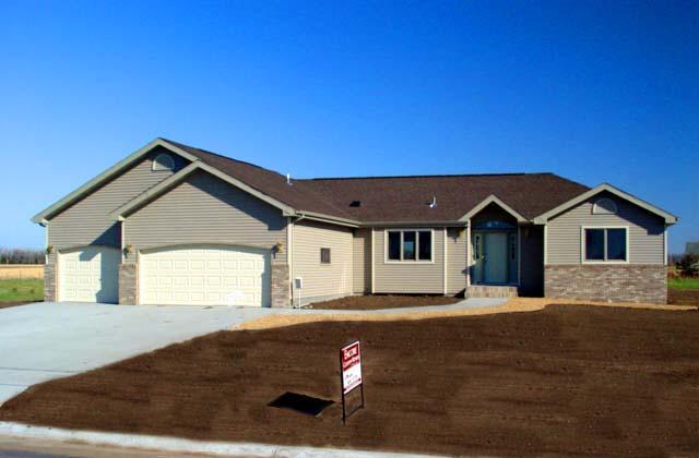 2816 Maui Drive