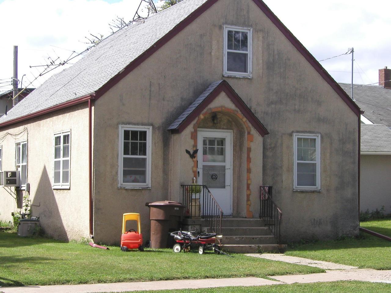 317&323 & 118 N Sanborn