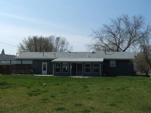 904 E 13th
