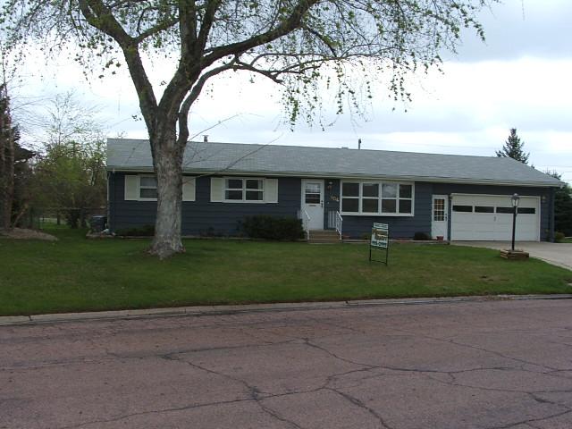 904 E 13th