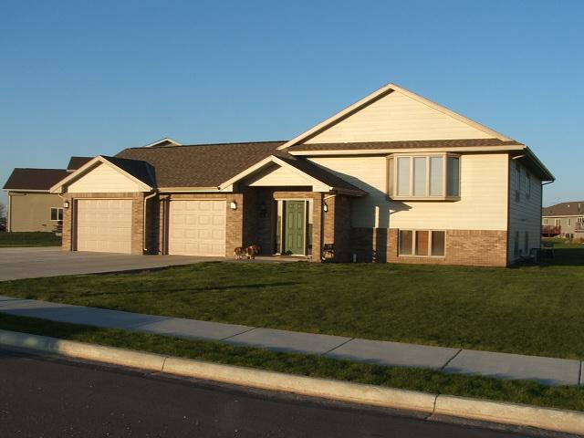 2932 Dailey Drive