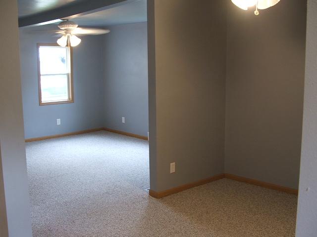 1108 N Lawler