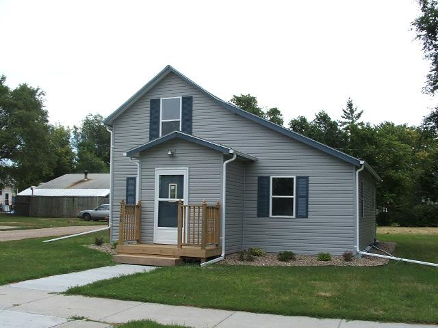 1108 N Lawler