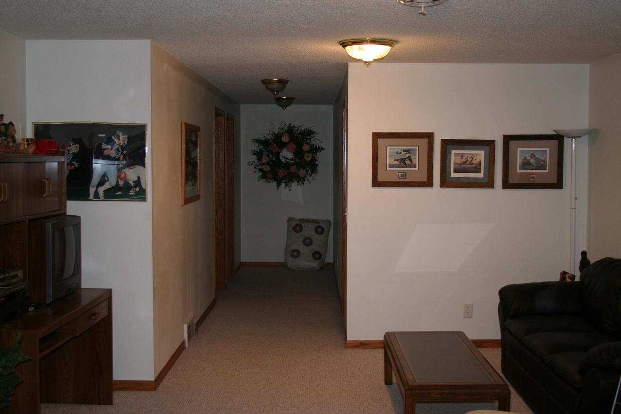 2604 Thunderbird Drive