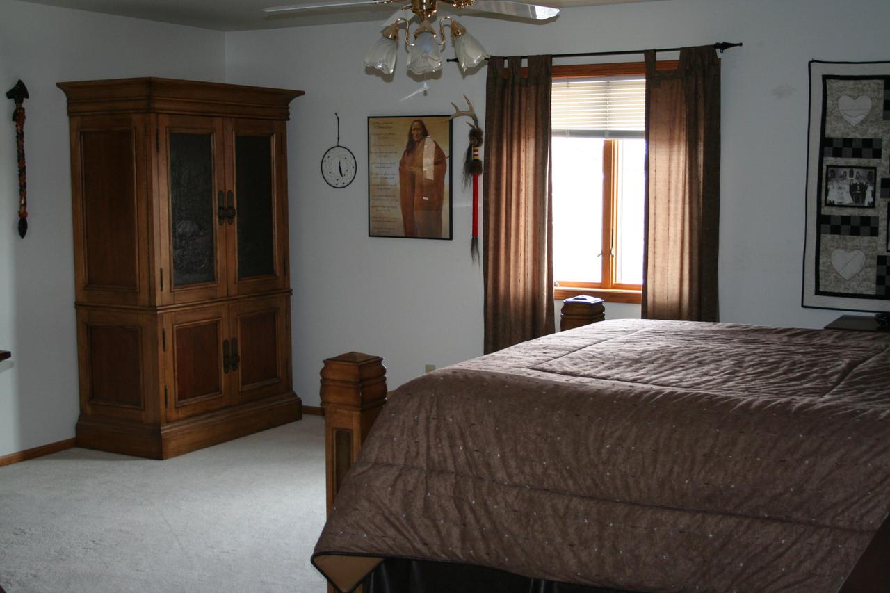 2604 Thunderbird Drive