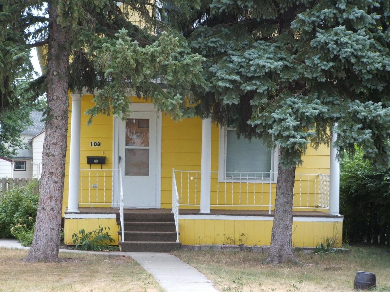 108 E Maple