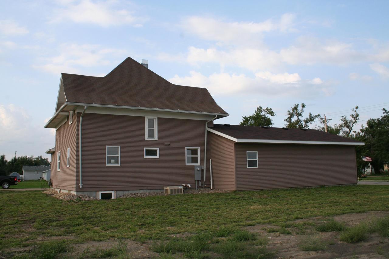 210 Poplar