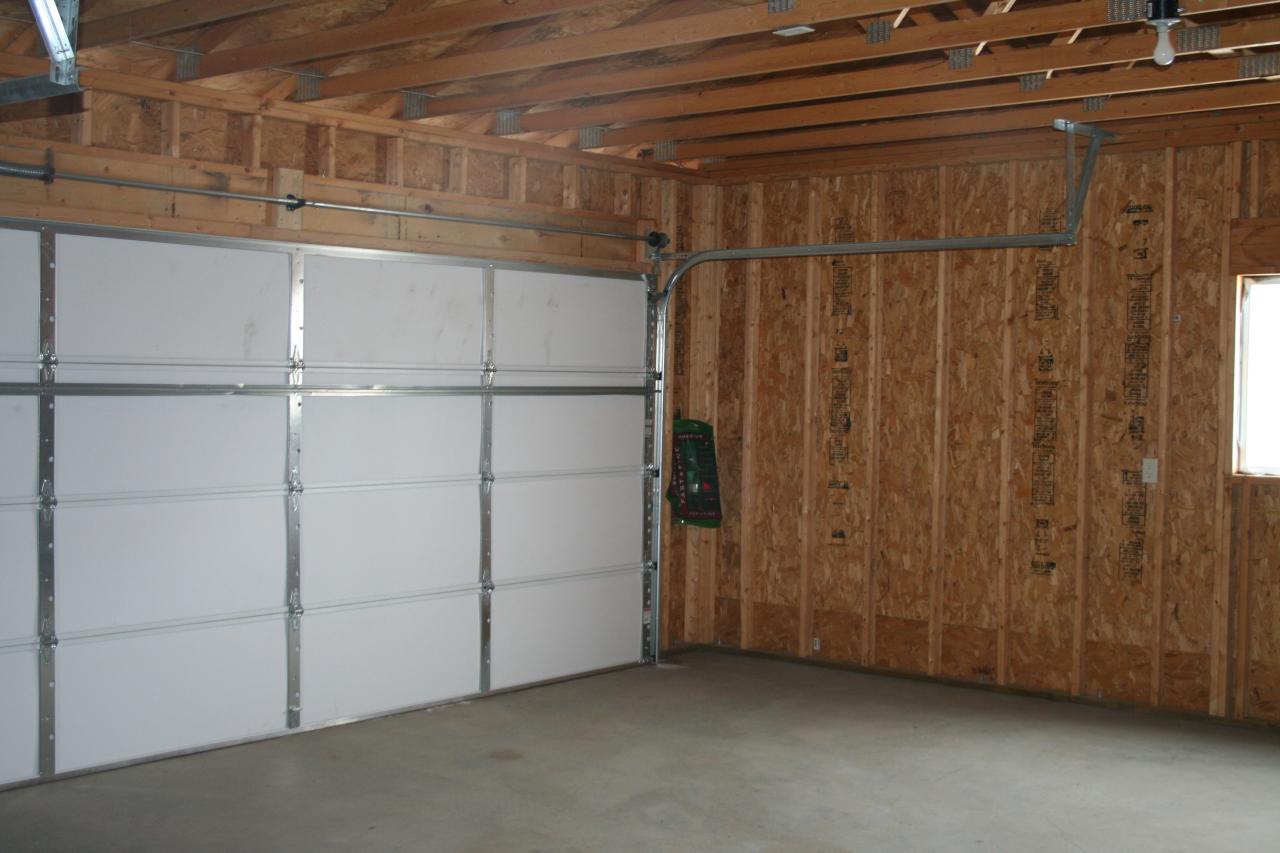 210 Poplar