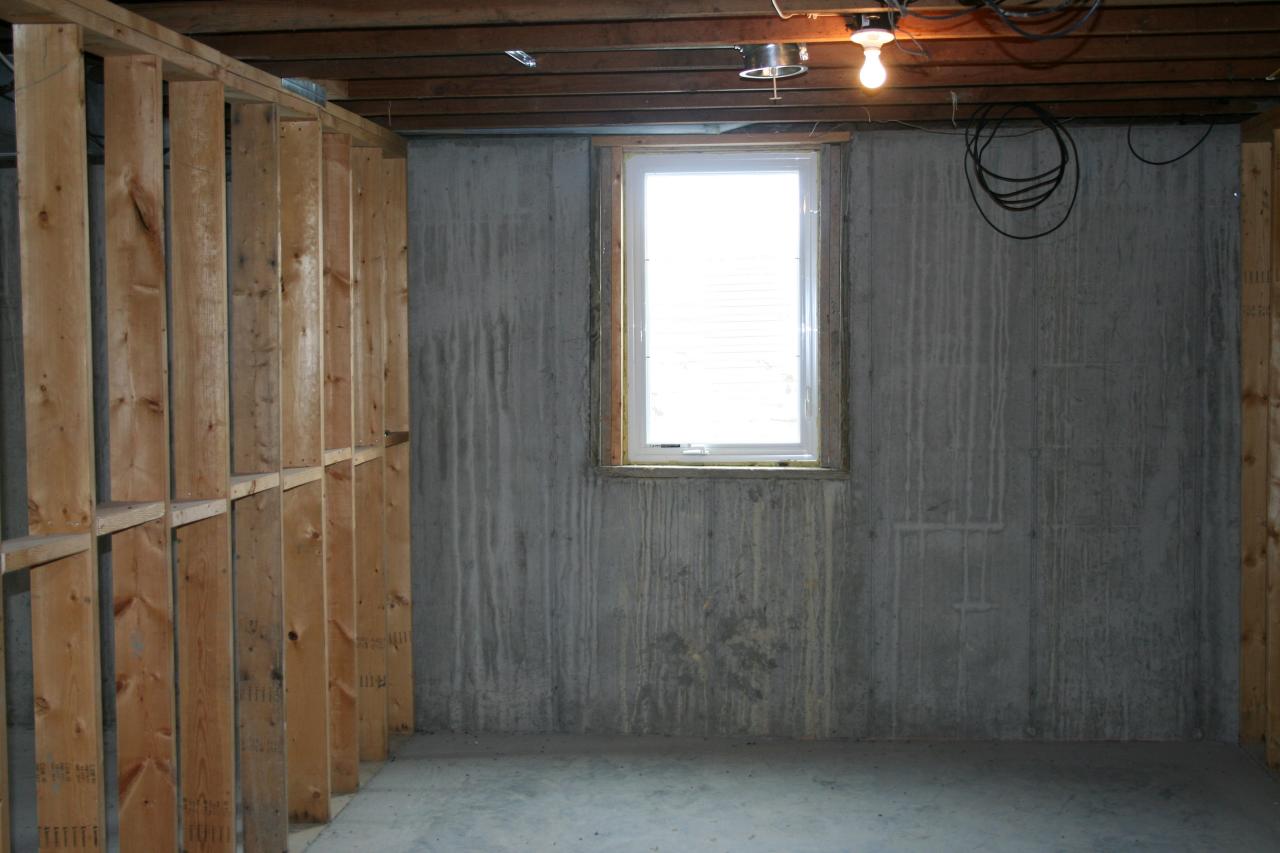 210 Poplar