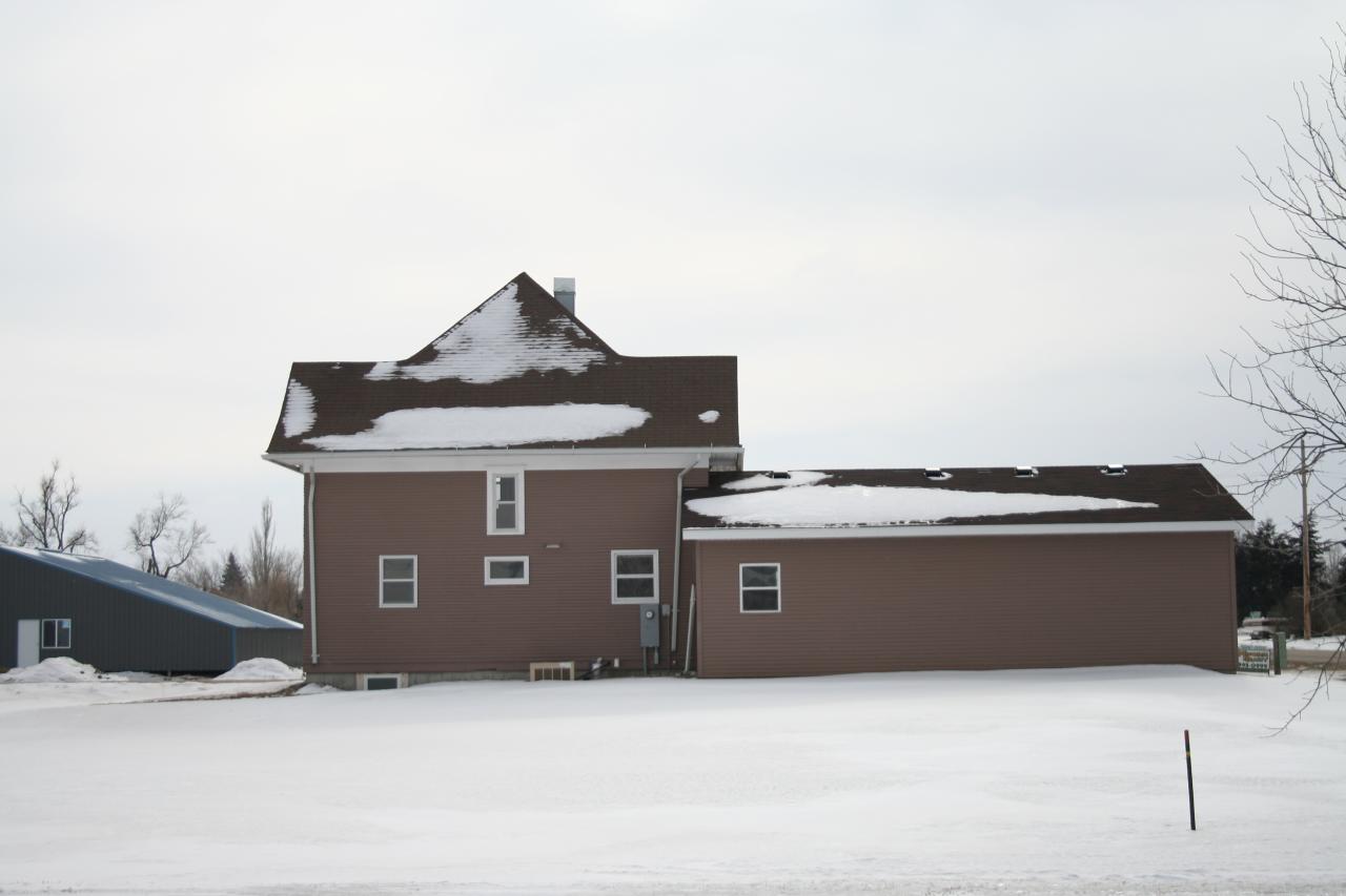 210 Poplar