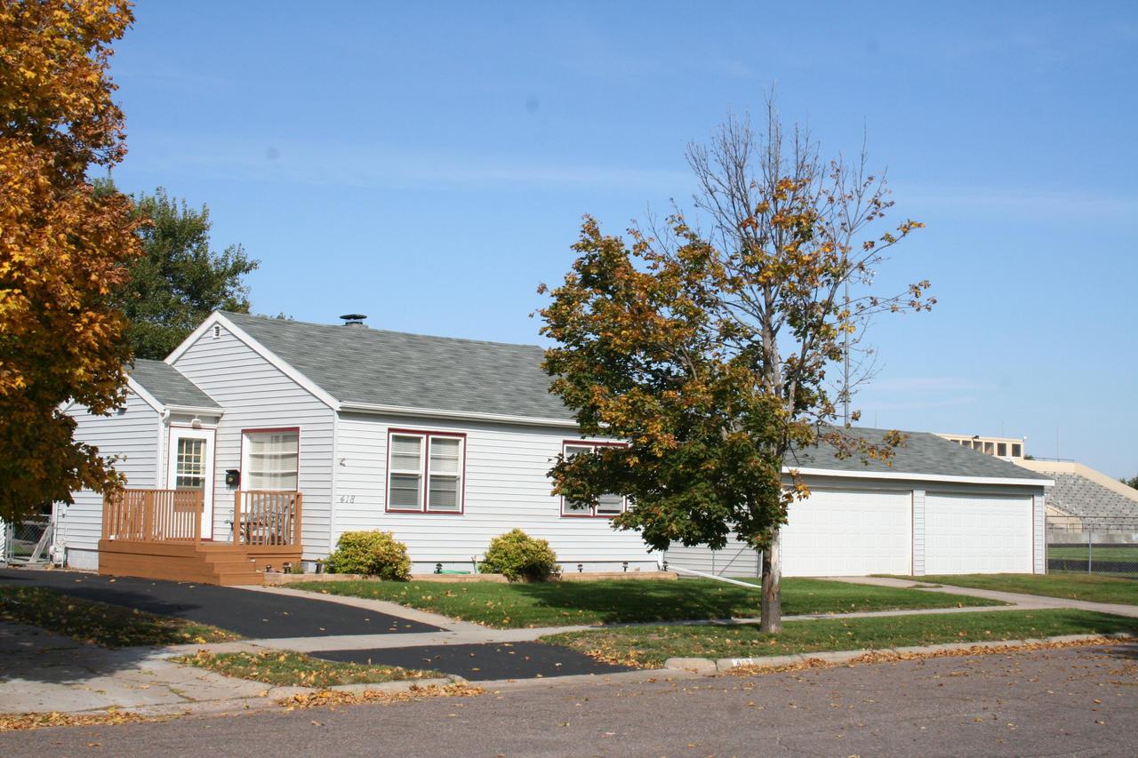 418 10th