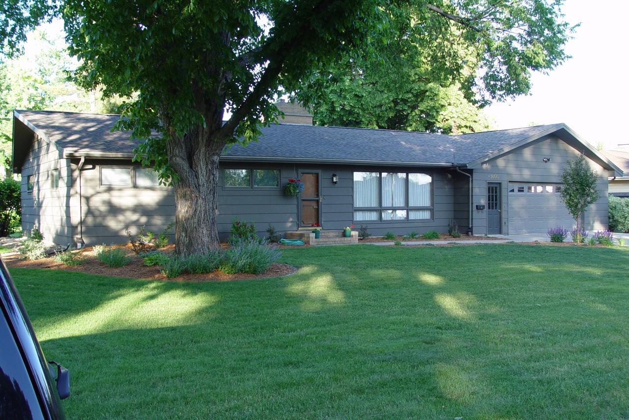 1400 Mitchell Blvd