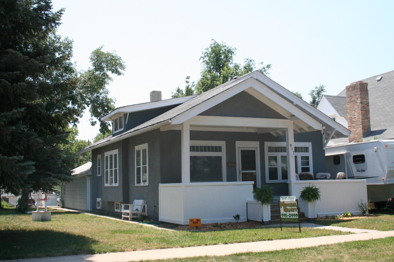 817 3rd
