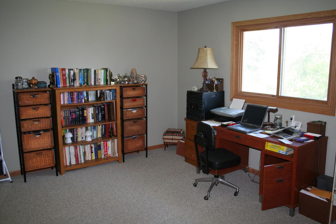 1206 Hanson