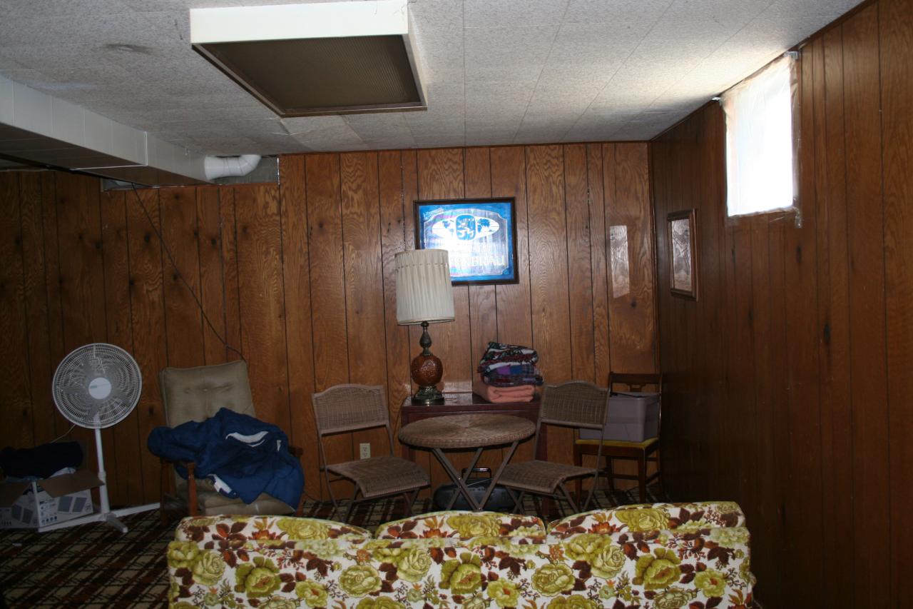 1206 Hanson