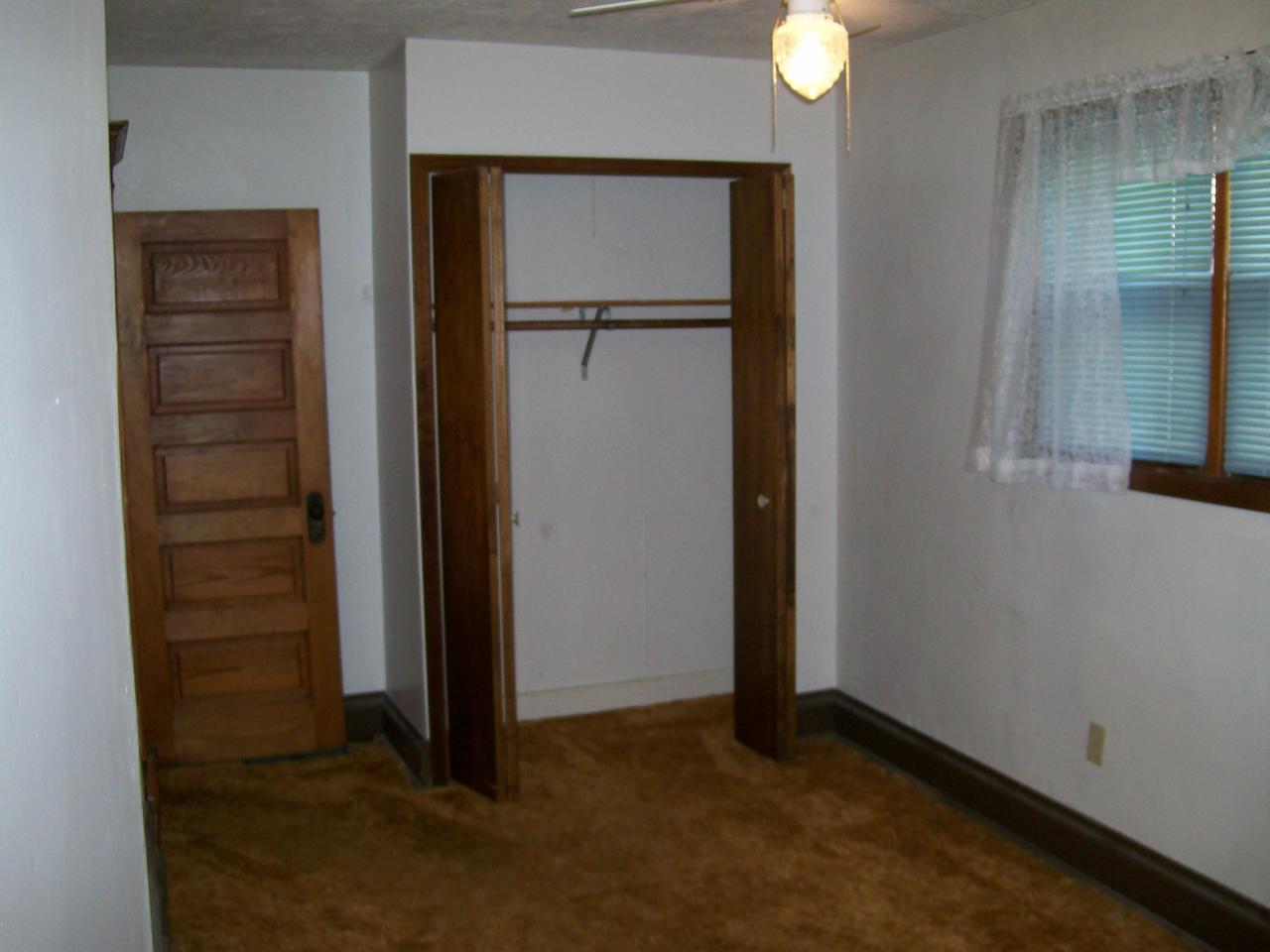 220 E 9th