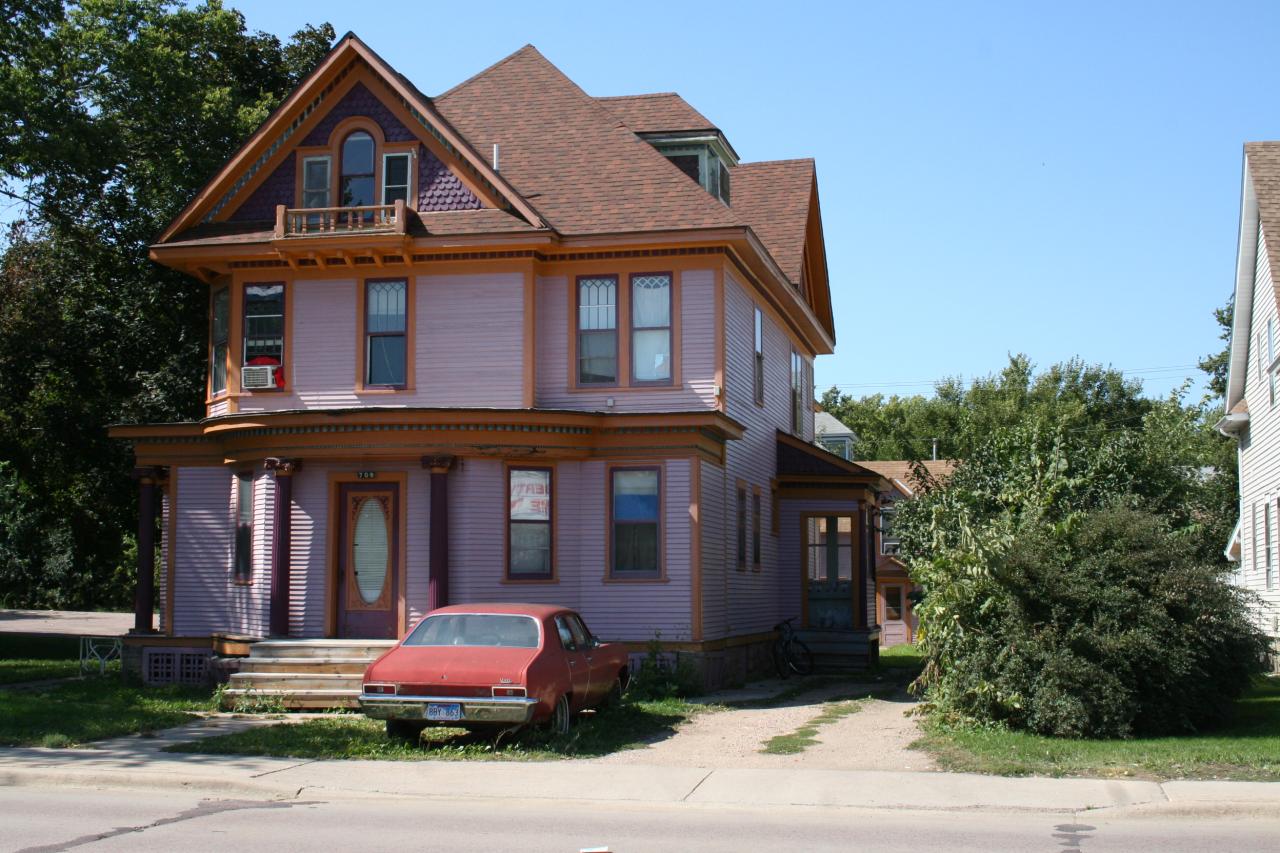 709 Sanborn