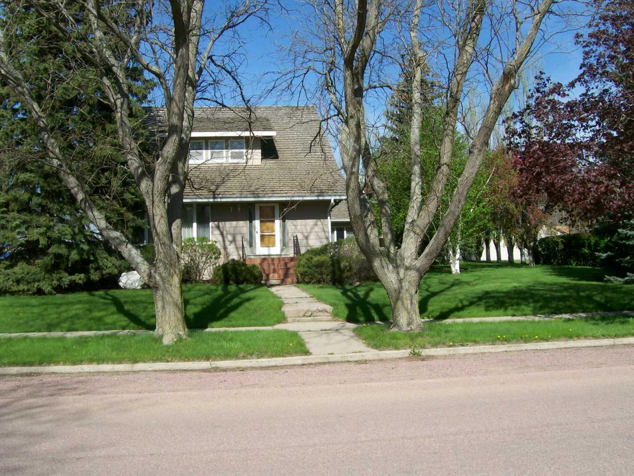 701 N MAIN ST