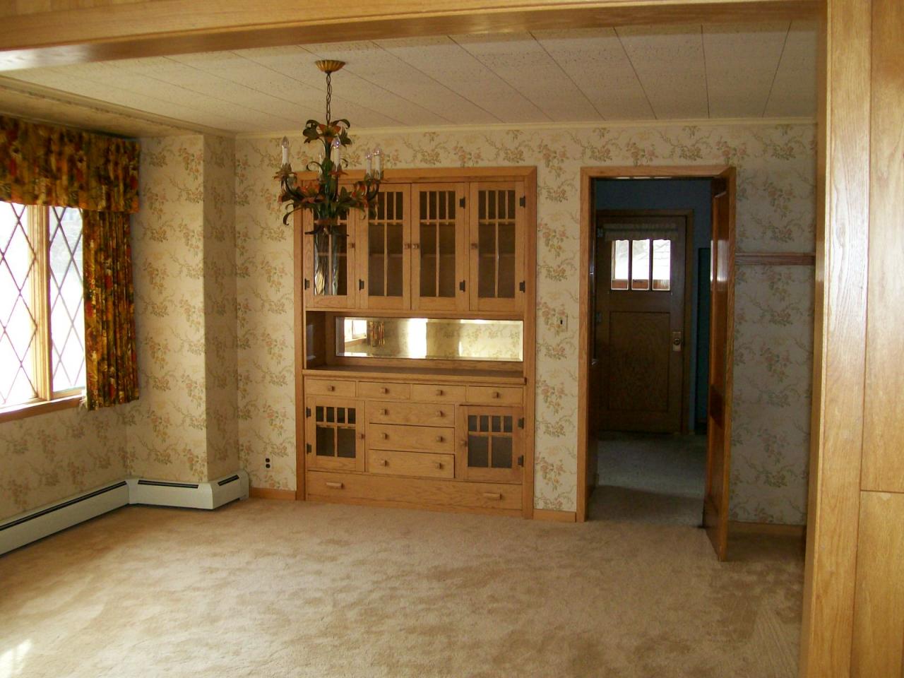 701 N MAIN ST