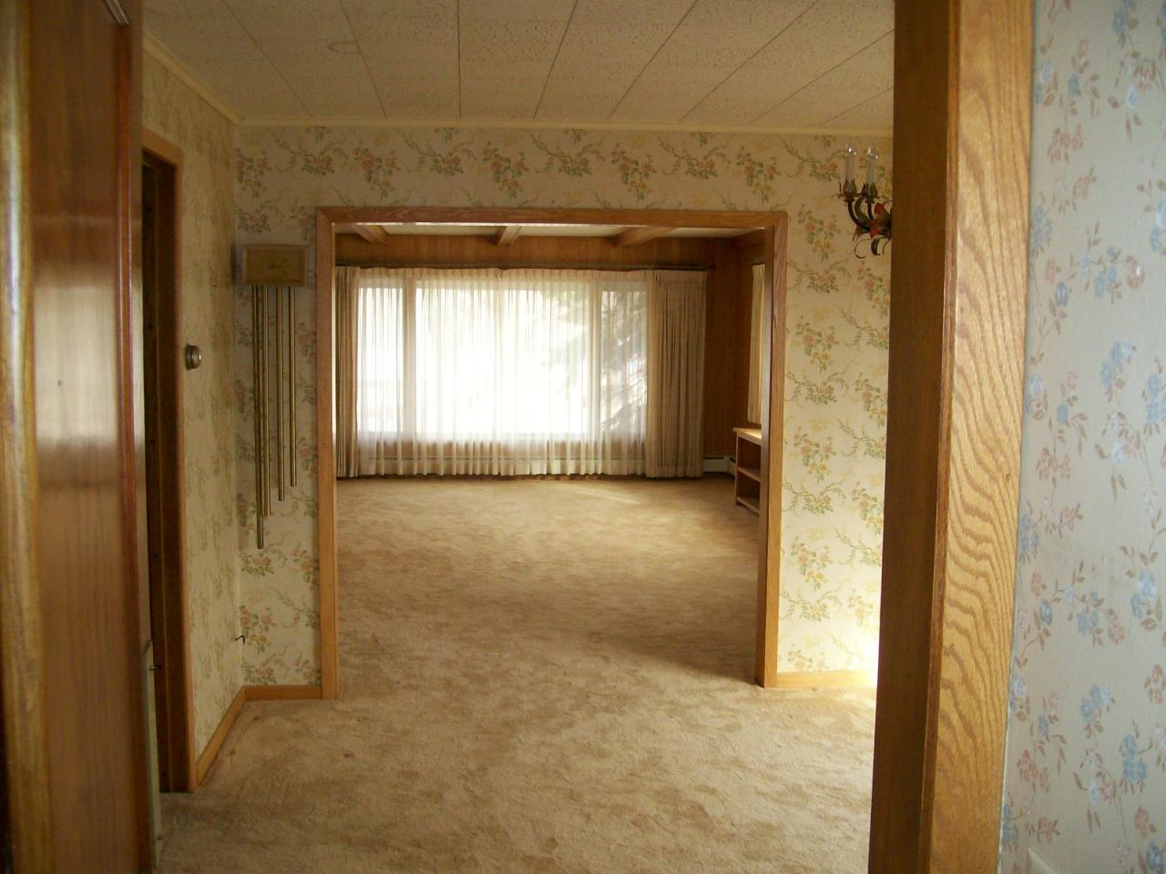 701 N MAIN ST