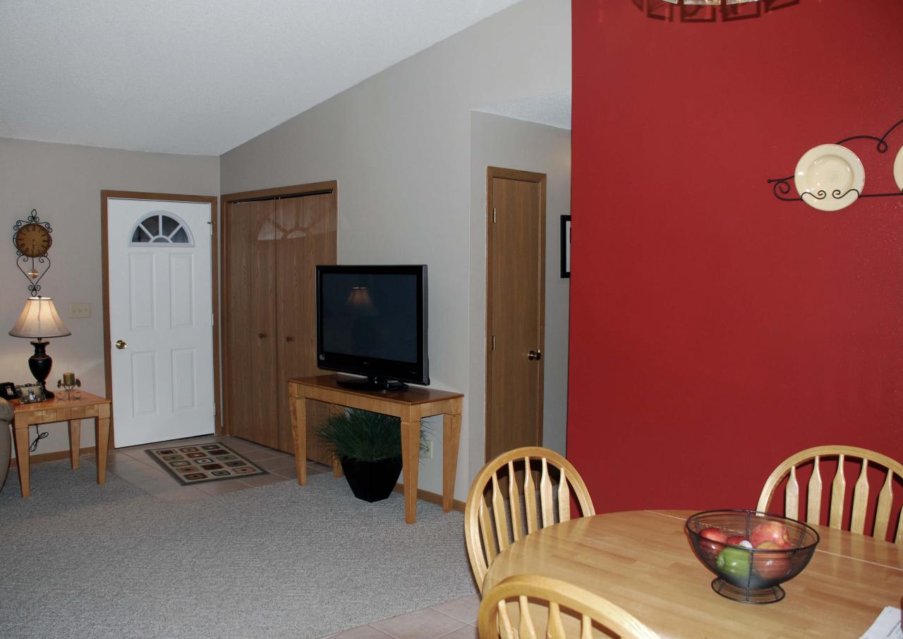 1709 N Minnesota