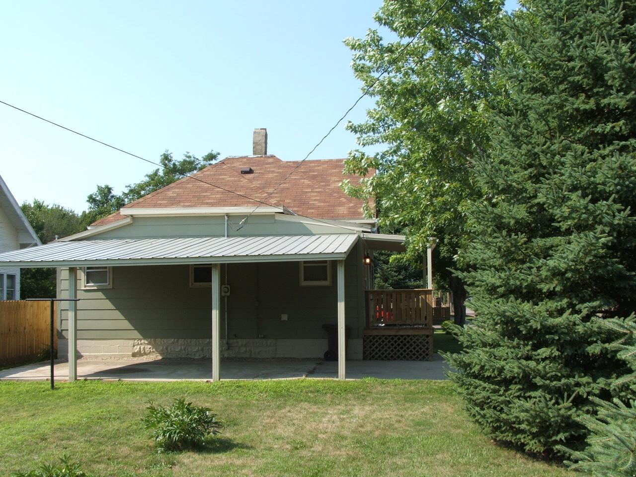 939 E 3rd