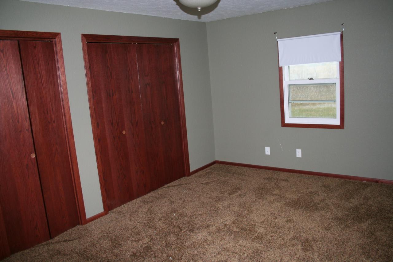 702 Lindman