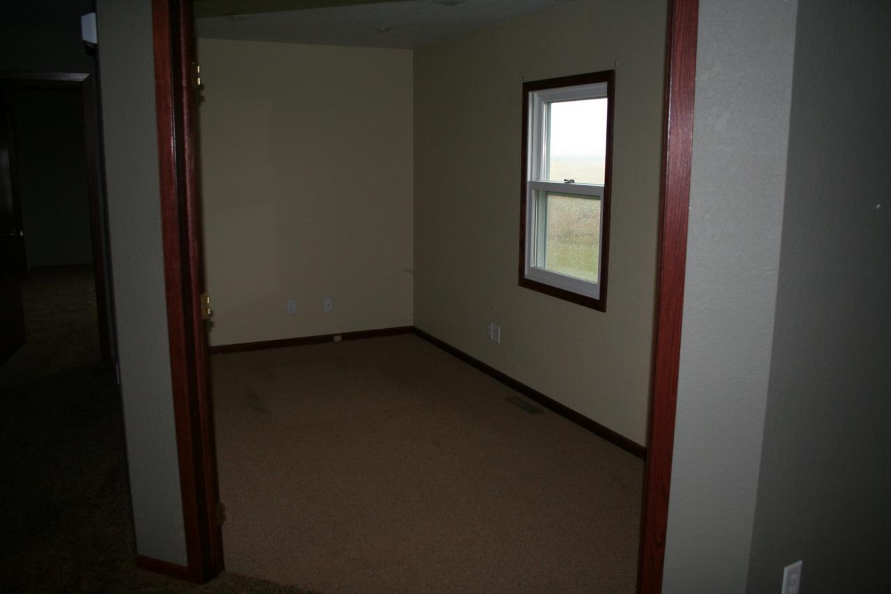 702 Lindman