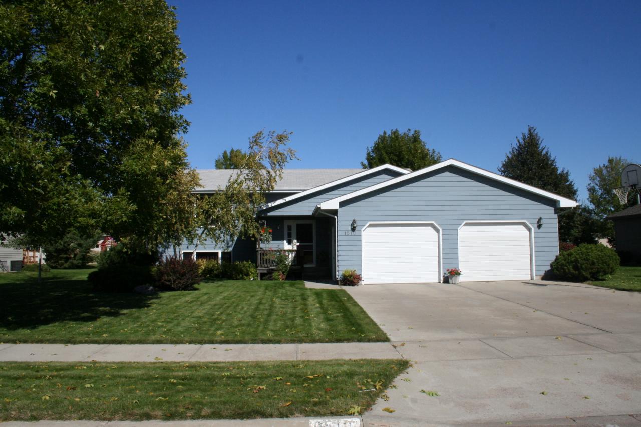 1510 AUGUSTA AVE