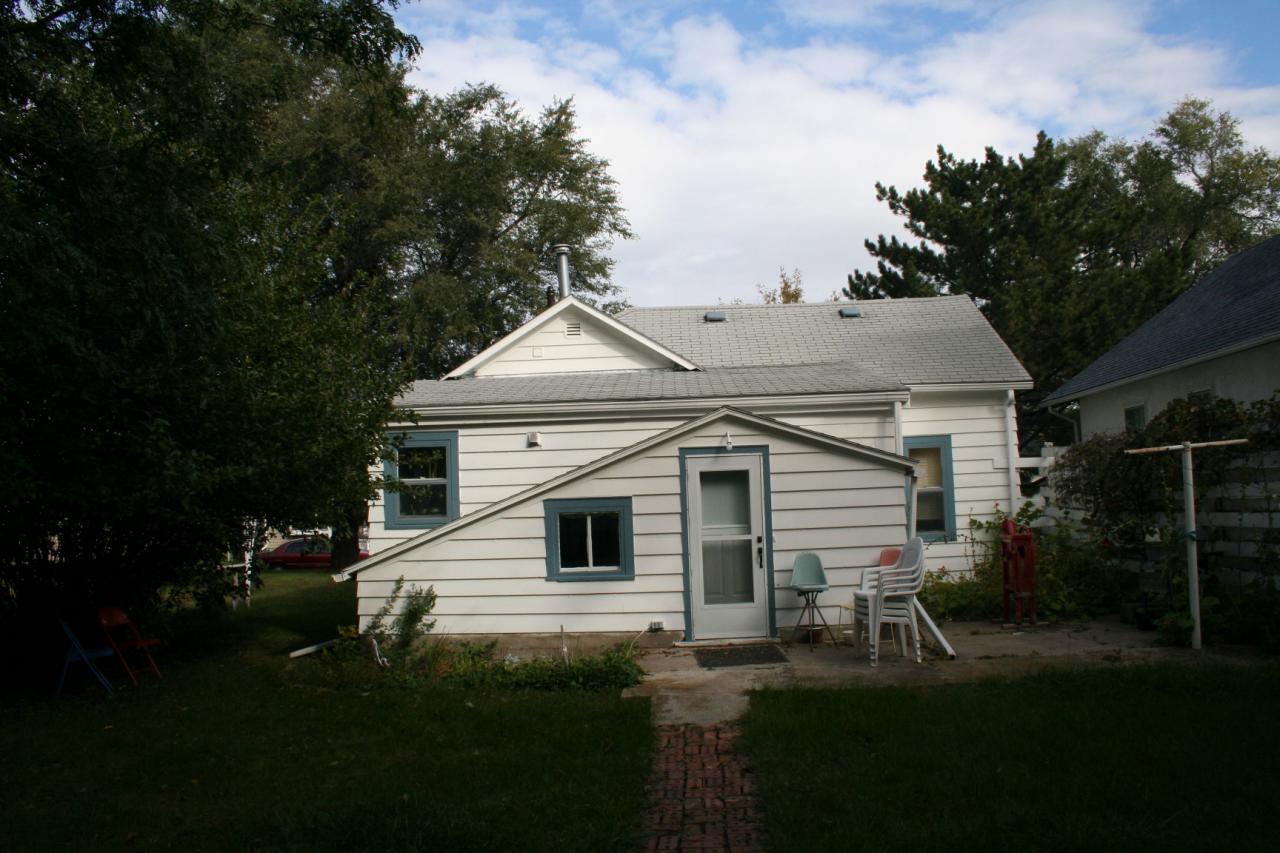 409 E 2ND AVE
