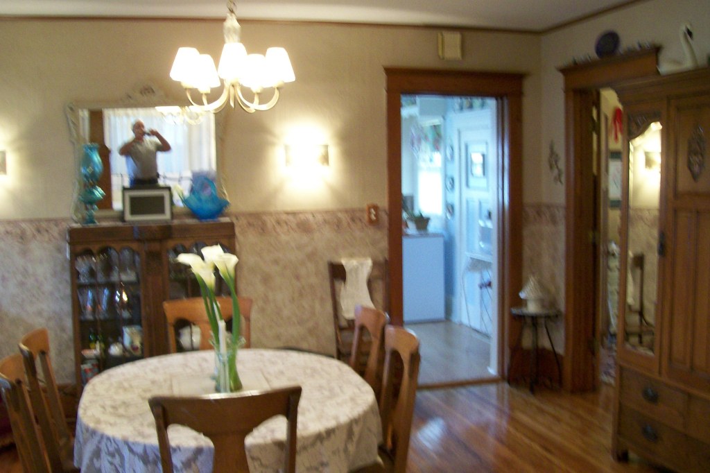 204 N Main St