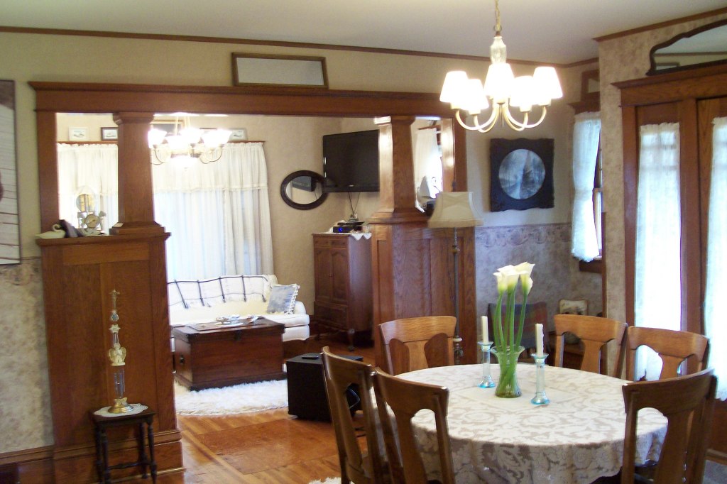 204 N Main St
