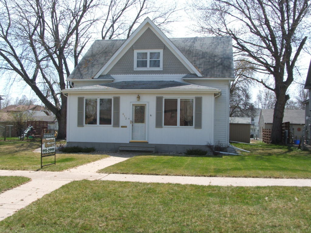 613 E 6th