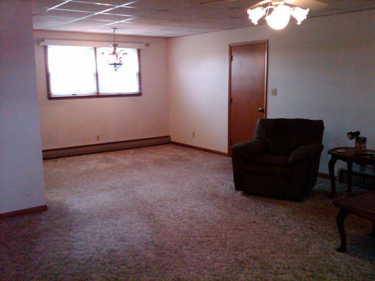 115 Lakeview Ln