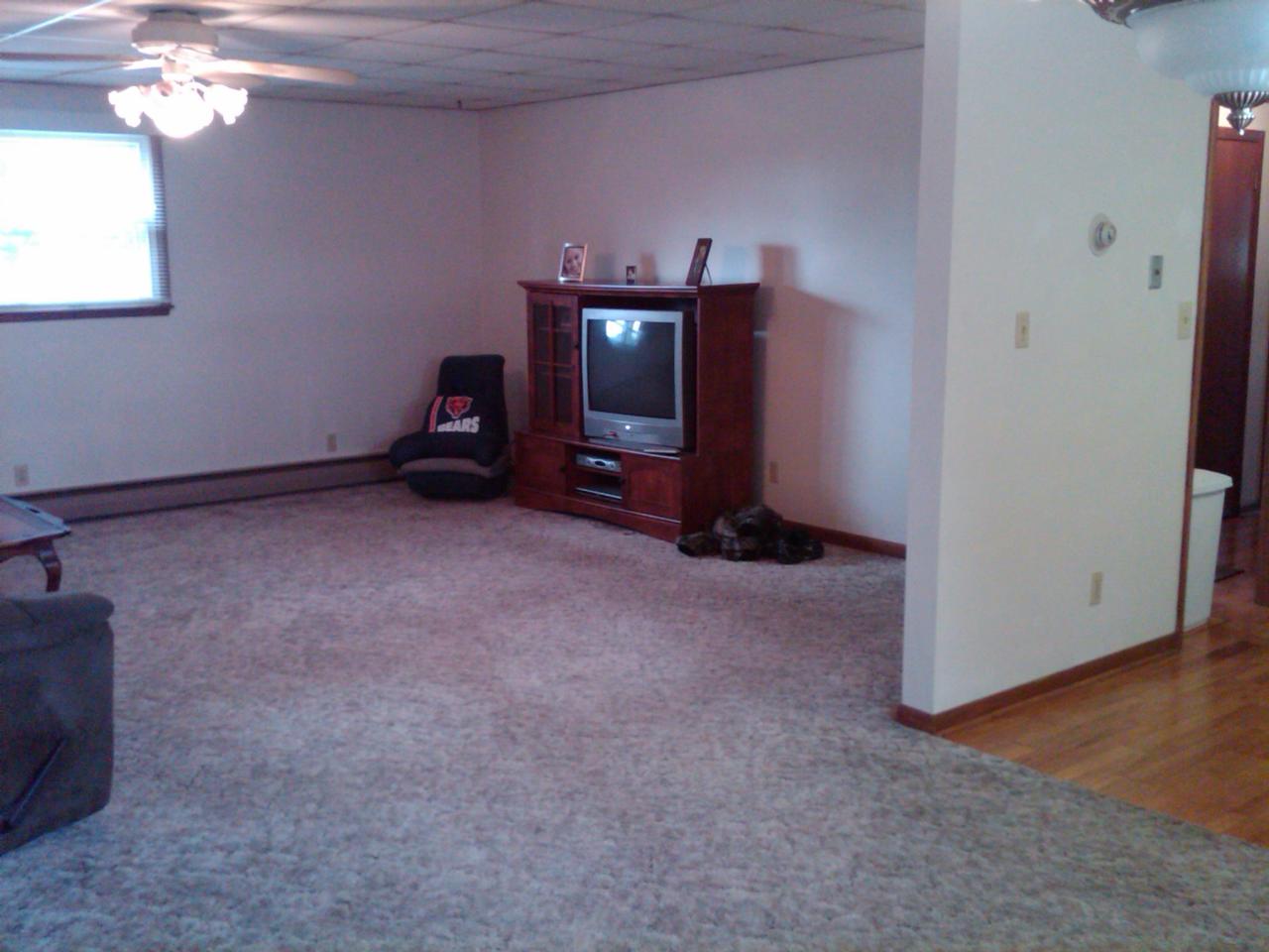 115 Lakeview Ln