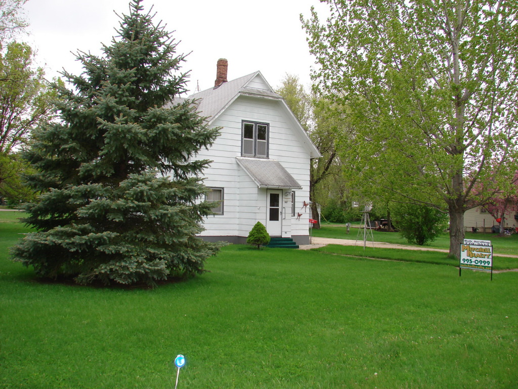 307 E 4th