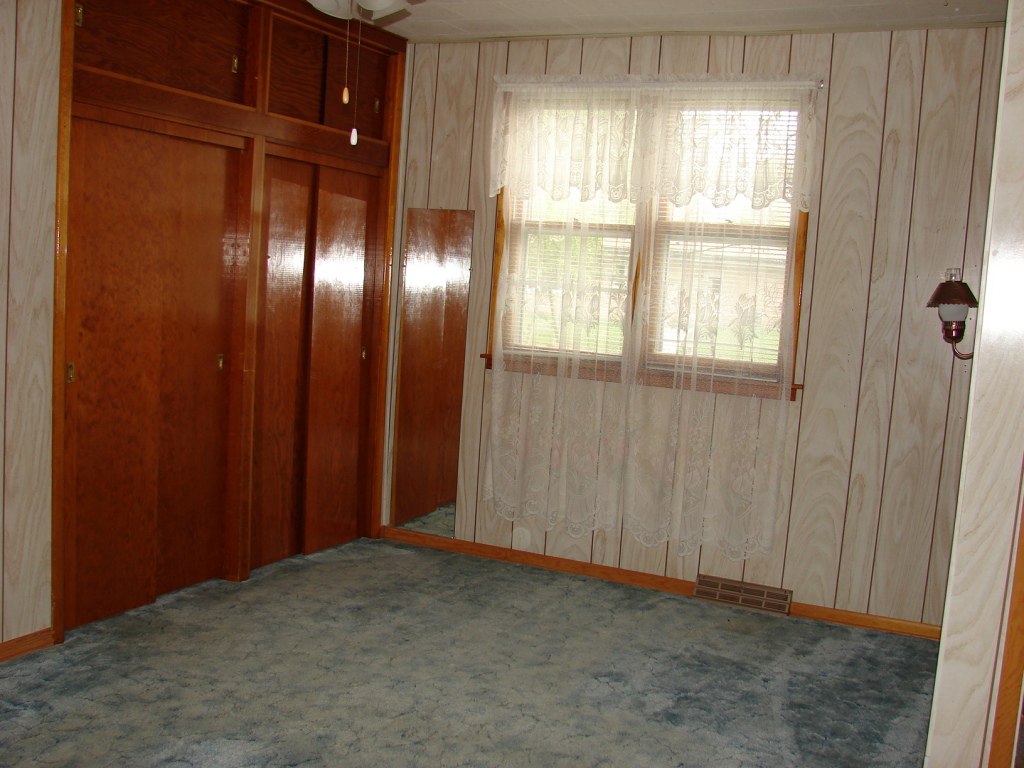 307 E 4th