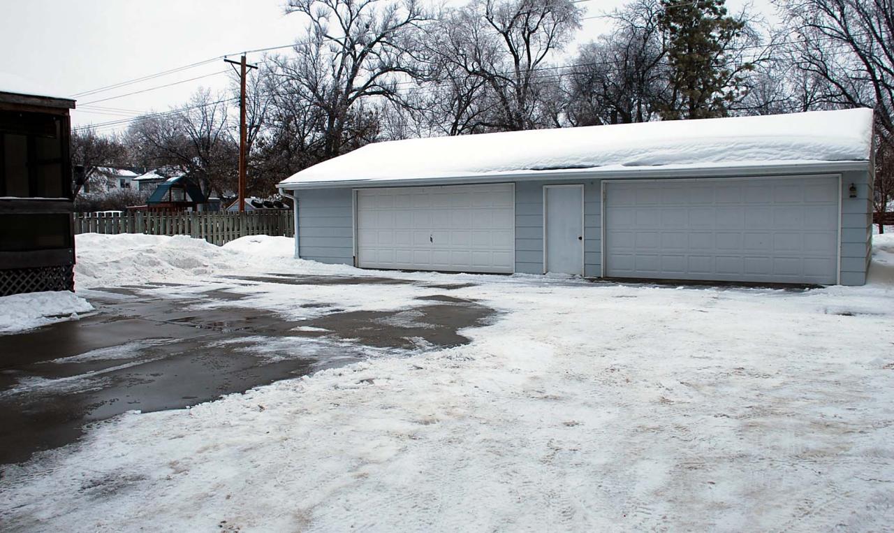 708 E 3RD AVE
