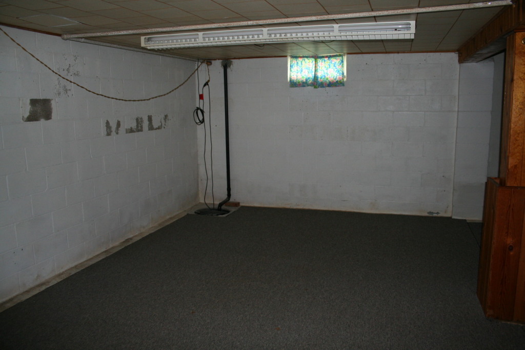 1243 W 3rd Ave