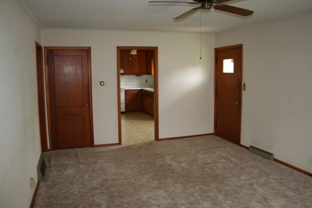 1243 W 3rd Ave
